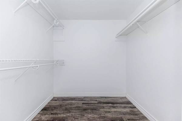 Houston Houstons Top Location Bed Bath - Room for Rent