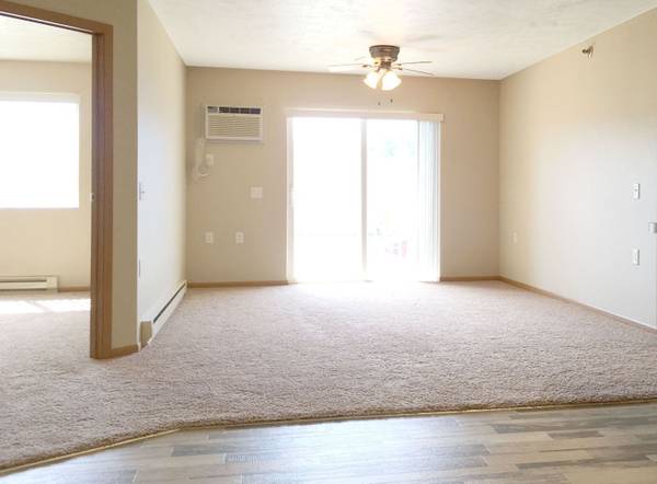 Minot Located In Minot Air Conditioning - Room for Rent