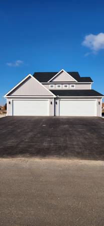 Beloit Br Ba New Construction Duplex - Room for Rent