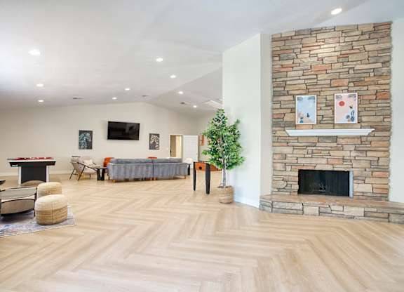 Phoenix Move In Special 850 Off No - Room for Rent