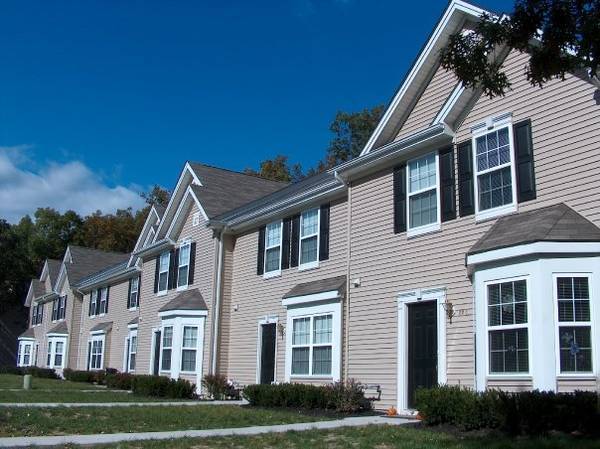 Comfortable Units For Rent Sunrise Bay - Room for Rent