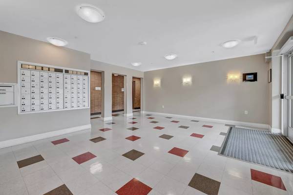 Rockville Call Us Today For Great - Room for Rent