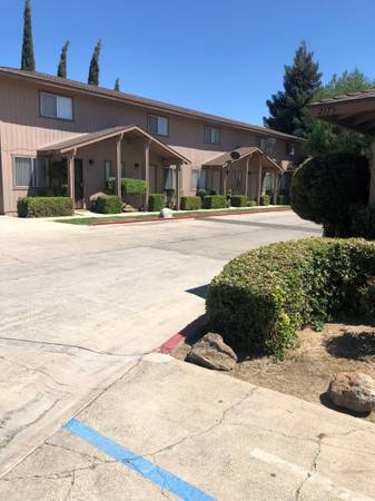 Merced Move In Ready Bedroom Townhome - Room for Rent