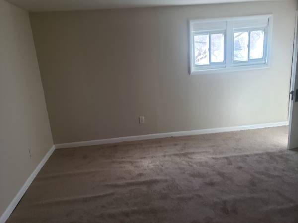 Vestal Cozy Bed Bath Unit In Vestal Ny - Room for Rent