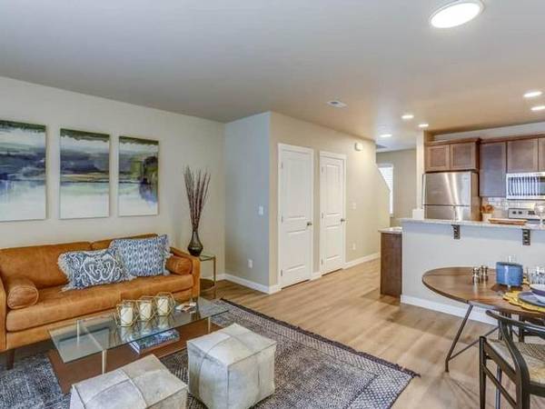 Twin Falls Inviting Townhomes With Top - Room for Rent