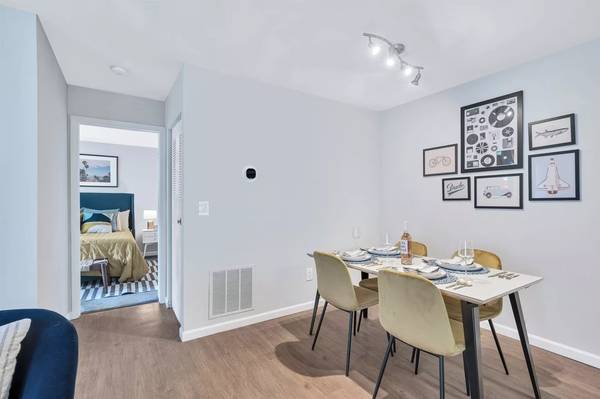 Patuxent River Enjoy Our Landscaped - Room for Rent