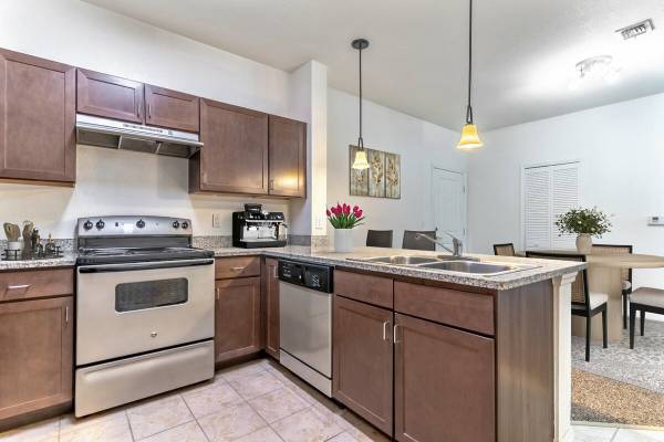 Orlando Visit Your New Home Ideal - Room for Rent