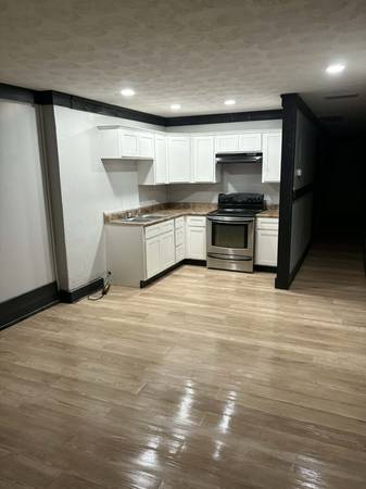 West Van Lear The Perfect Apartment - Room for Rent