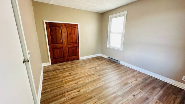 Canandaigua Bedroom Bath - Room for Rent