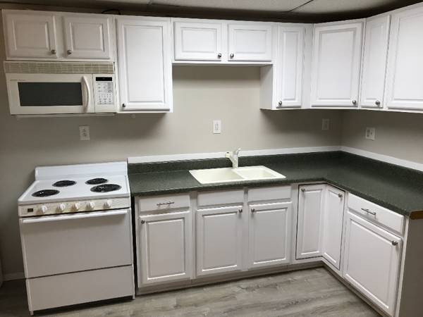 Paw Paw Remodeled Bedroom Apartment On - Room for Rent