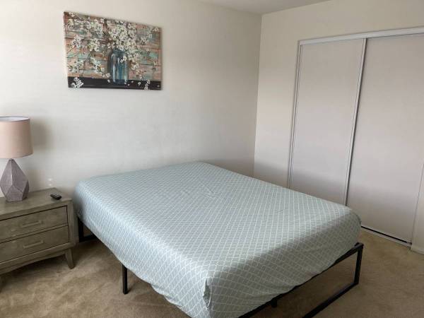 Lancaster Furnished Room With Shared - Room for Rent