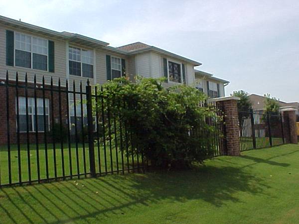 Johnson Convenient To Springdale And - Room for Rent