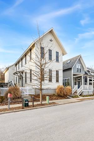 Fayetteville South Street Cottages - Room for Rent