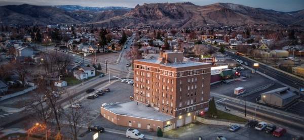 Wenatchee 4th Floor Corner Studio With - Room for Rent
