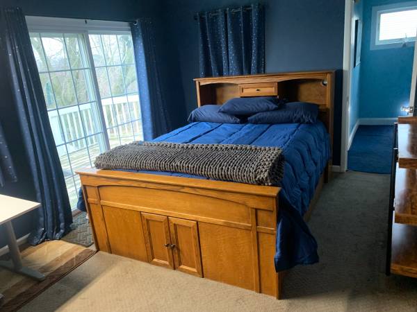 Ypsilanti Furnished Large Master - Room for Rent