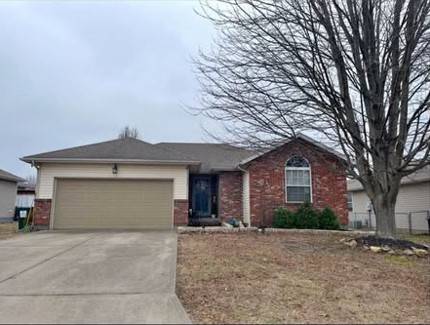 Frontenac Bedroom Bath Car Garage Home - Room for Rent