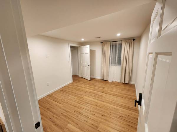 White Horse Beach Bedroom Available In - Room for Rent