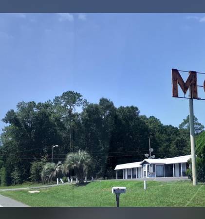 Jennings Jasper Efficiency - Room for Rent