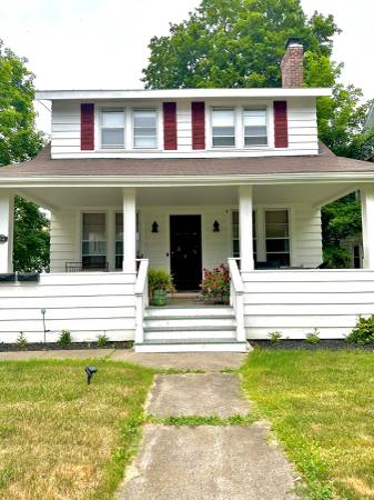 Troy Adorable Craftsman House For Rent - Room for Rent