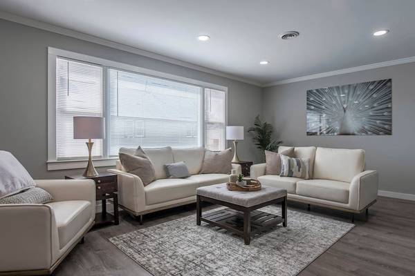 Verona Beach Updated Furnished Includes - Room for Rent