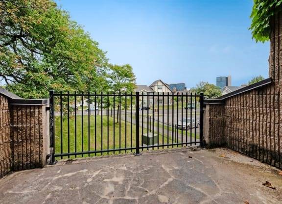 Buffalo Playground Bd Located In Buffalo - Room for Rent