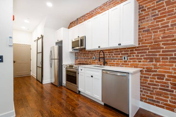Philadelphia 1613 33rd St Unit - Room for Rent