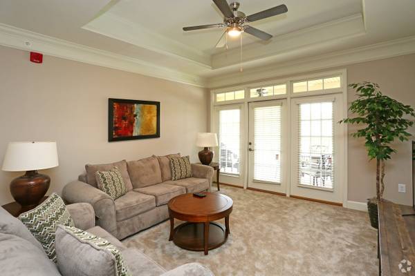 Albany Greystone At Oakland - Room for Rent