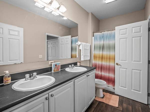 Reynoldsburg Bd Located In Reynoldsburg - Room for Rent