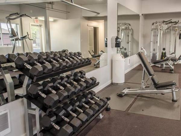 Pullman Electronic Lease Signing - Room for Rent