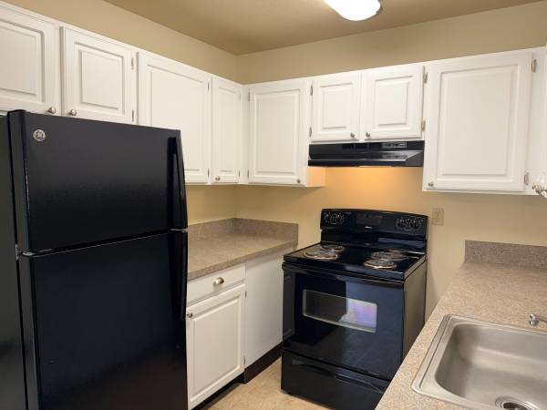 Portland Where Comfort Meets Value2 - Room for Rent