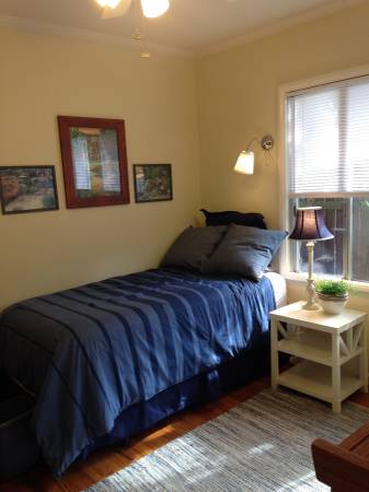 Long Beach Bedroom Available - Room for Rent
