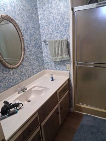 Clearlake Park Furnished Room For Rent - Room for Rent