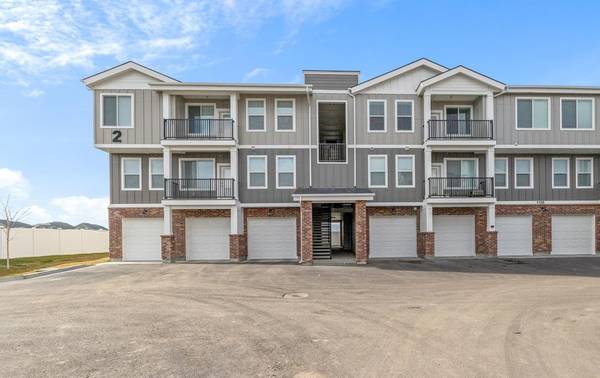 Twin Falls Embrace Vibrant Living In - Room for Rent