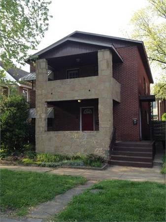 Huntington Bedroom Apt With Washer - Room for Rent