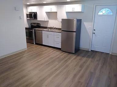 Fiskeville One Bedroom Apartment In - Room for Rent