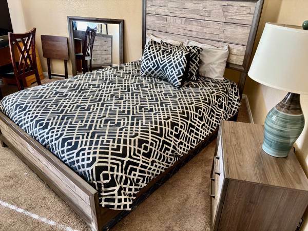 Las Vegas Large Furnished Room In Big - Room for Rent