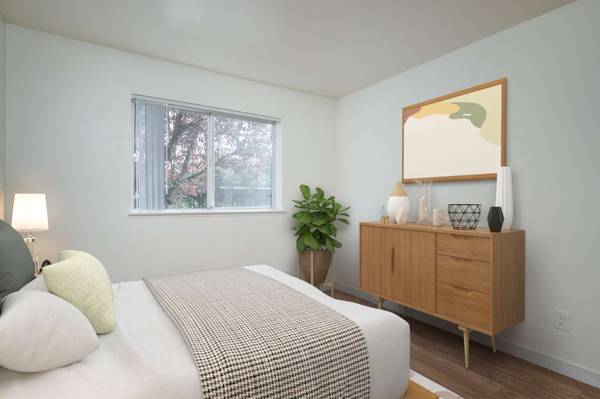 Gladstone Make Yourself At Home In - Room for Rent