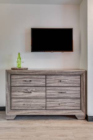 Bossier City Elevator Access Furnished - Room for Rent