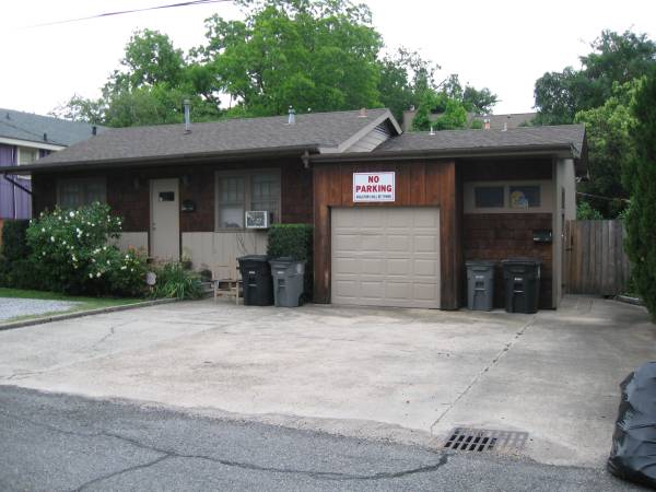 Baton Rouge Tula Street Duplex - Room for Rent