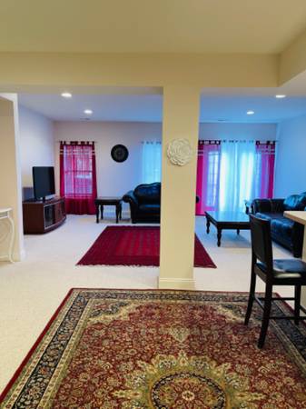 Woodbridge Gorgeous Basement With - Room for Rent