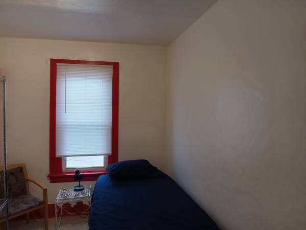 Erie Monthly Includes All Utilities - Room for Rent