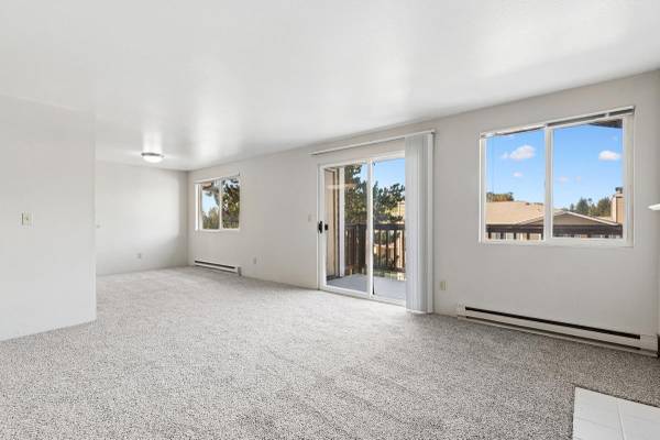 Everett Nature View Modern Kitchen With - Room for Rent