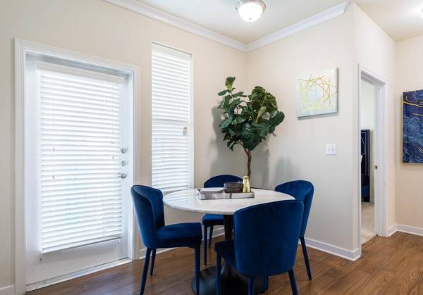 Dickinson 2 Br Upscale Living Gourmet - Room for Rent