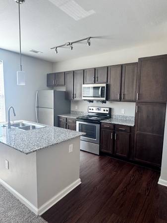 Oklahoma City Bedroom With View - Room for Rent