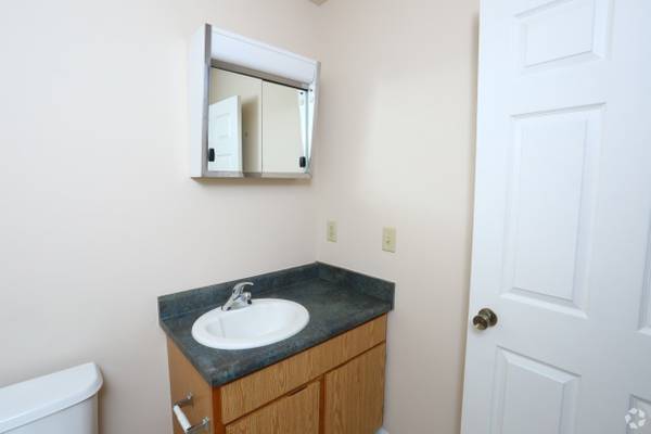 Lansing Amazing Bed Bath At Arbors At - Room for Rent