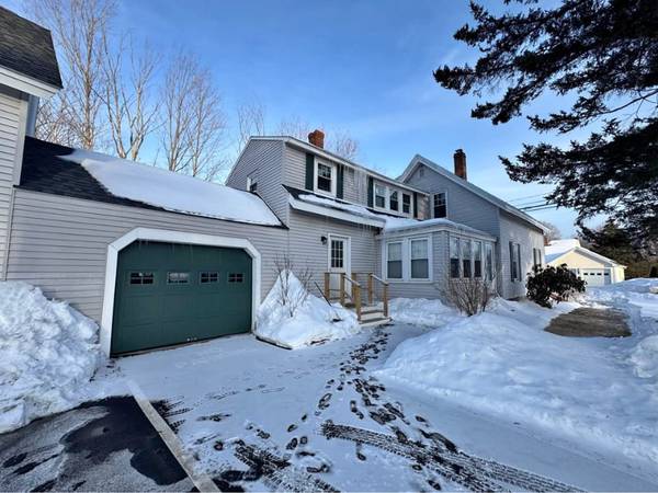 Yarmouth Charming 2br 1ba Condo In - Room for Rent