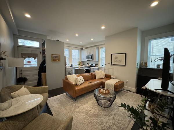 Cambridge Gut Reno Yard Patio Wd In - Room for Rent