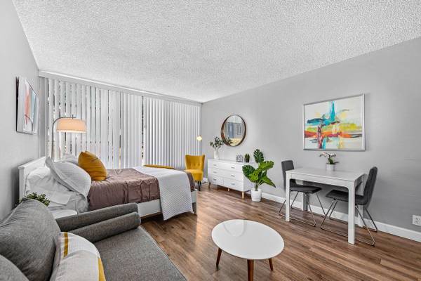 Colorado Springs Life Just Got Better - Room for Rent