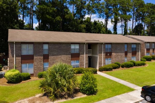 Savannah Can You Believe Its Moving - Room for Rent