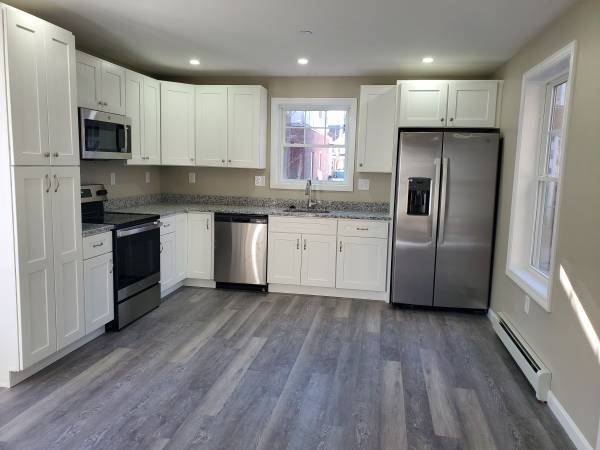 Nashua Bedroom 2nd Floor New Building - Room for Rent